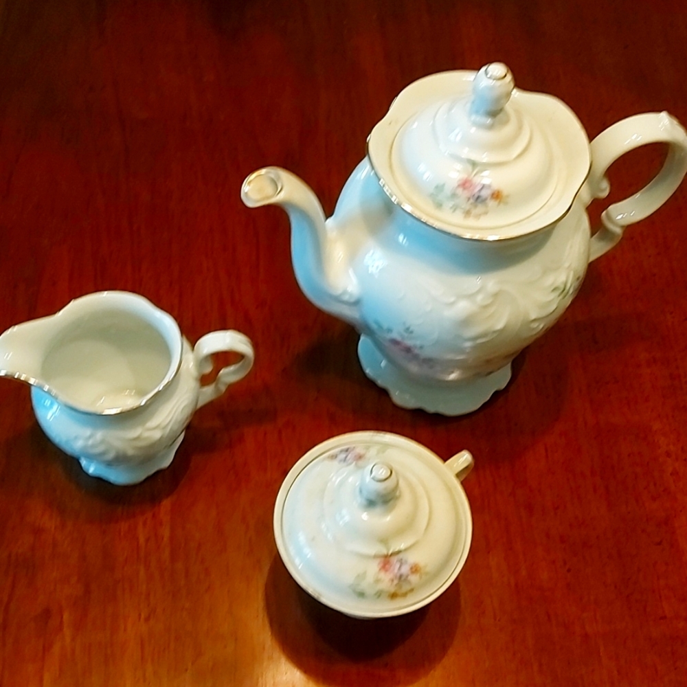 Royal Kent Tea Set